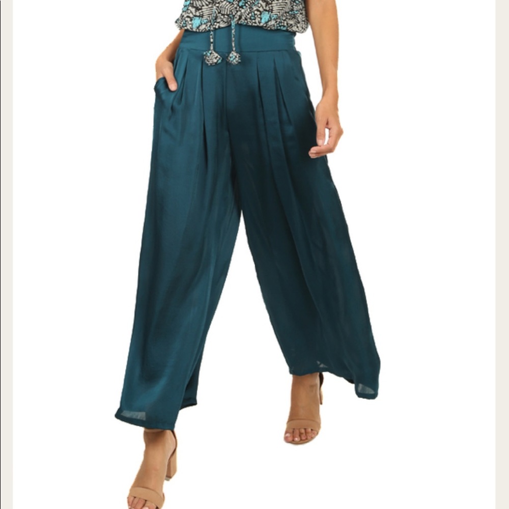 Misa Los Angeles XS taj pants emerald satin